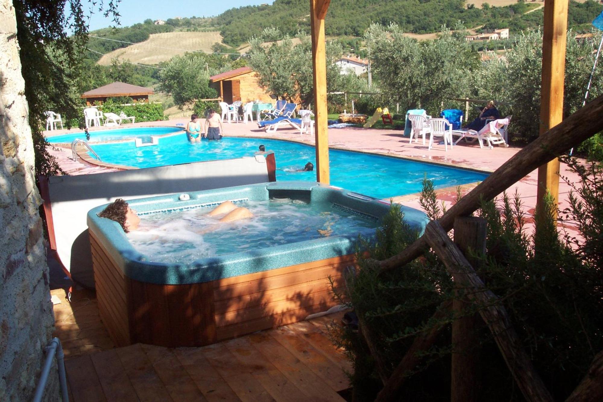 Agriturismo La Casella San Terenziano Eksteriør billede