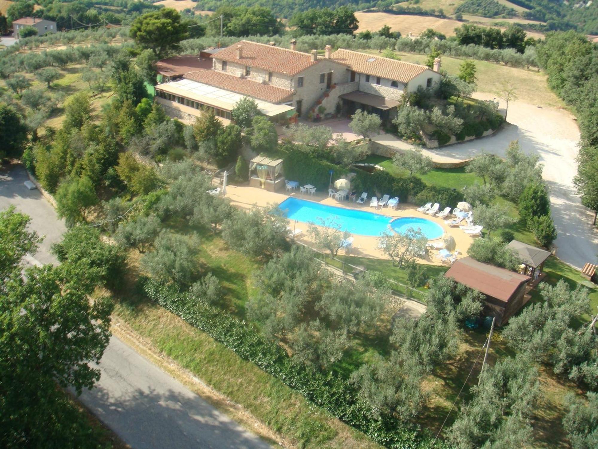 Agriturismo La Casella San Terenziano Eksteriør billede