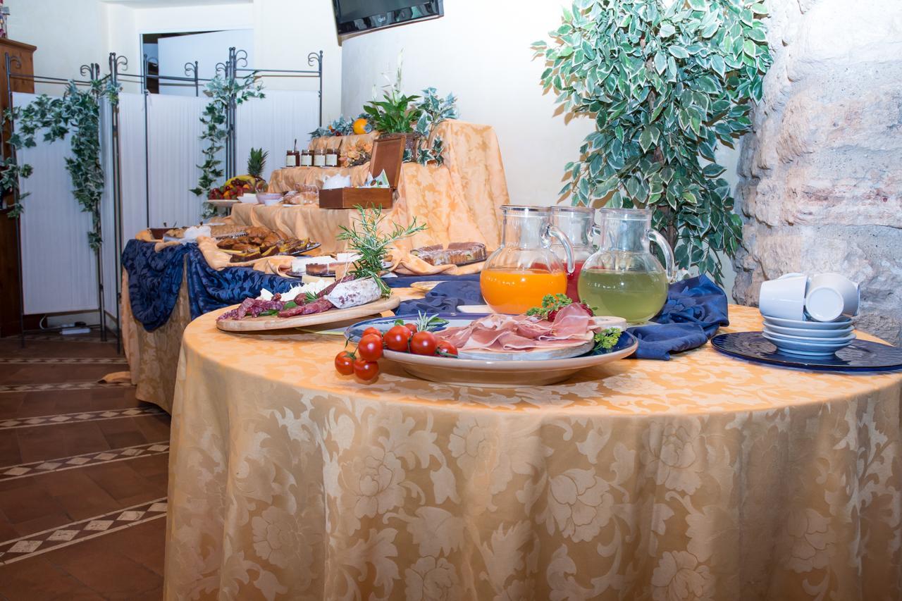 Agriturismo La Casella San Terenziano Eksteriør billede