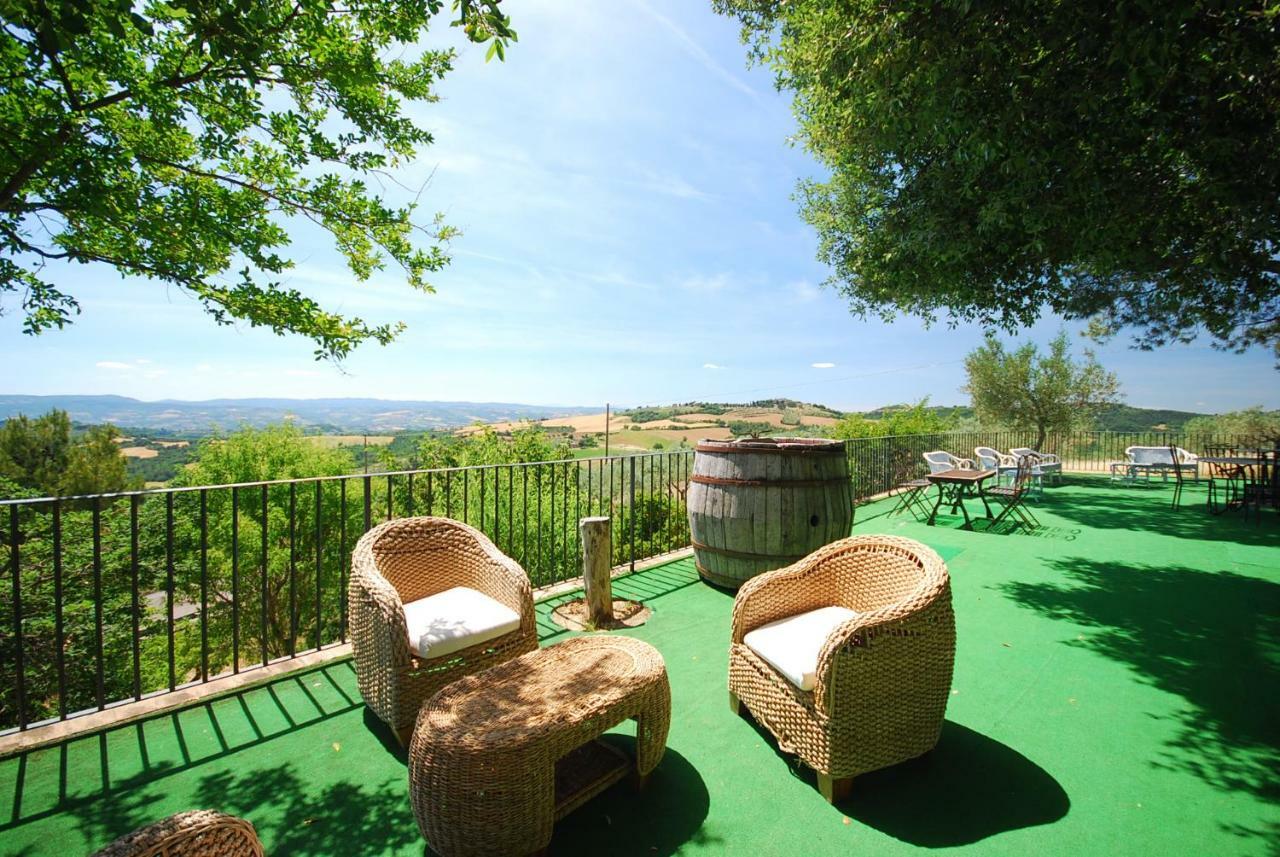 Agriturismo La Casella San Terenziano Eksteriør billede
