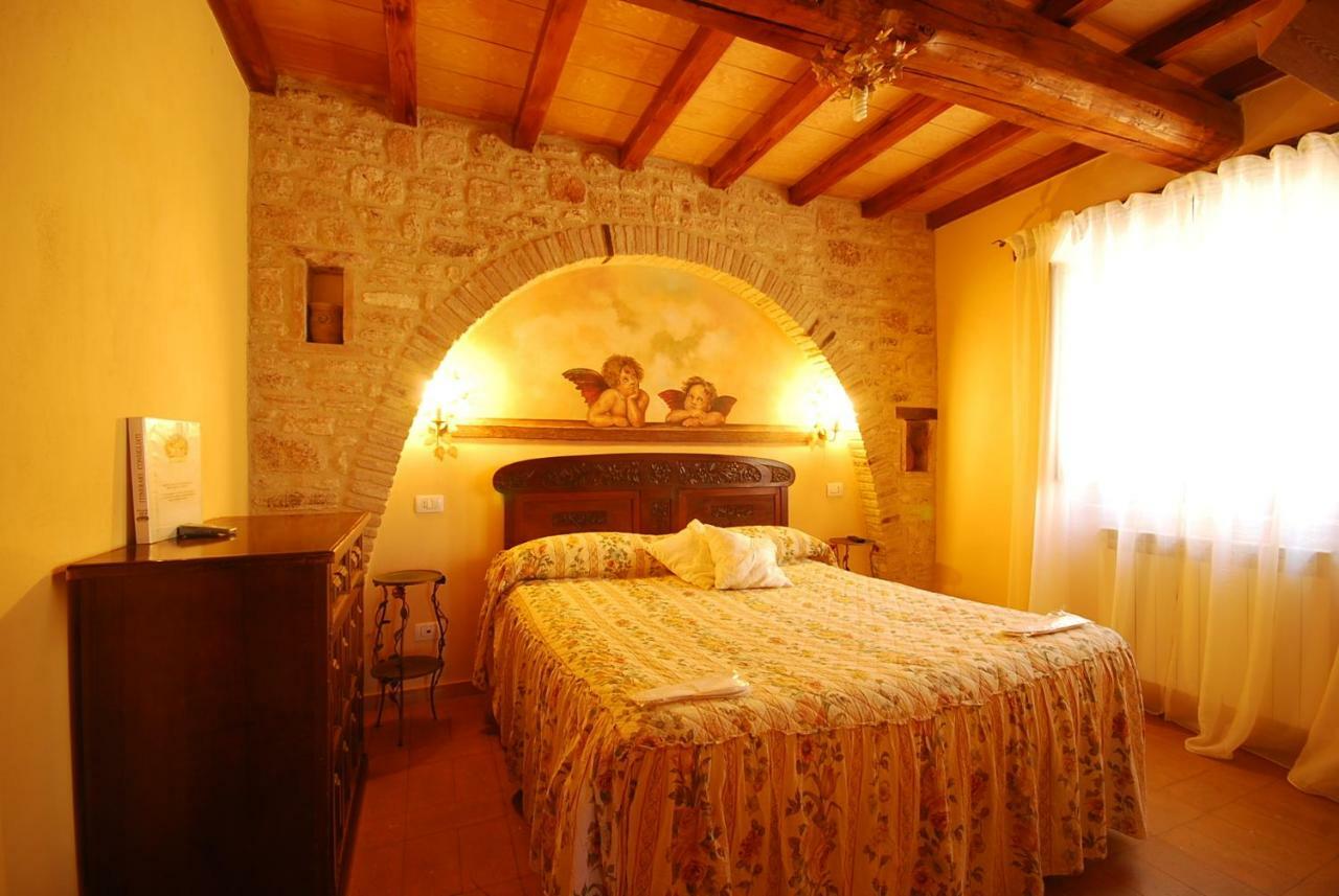 Agriturismo La Casella San Terenziano Eksteriør billede